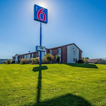 Motel 6-Saukville, Wi Exteriör bild